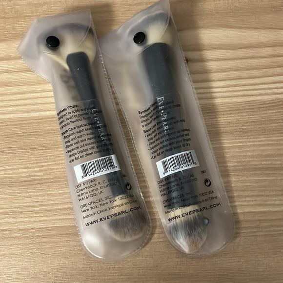 Eve Pearl Dual Ended Contour & Fan Highlight Brush Set - Picture 5 of 5